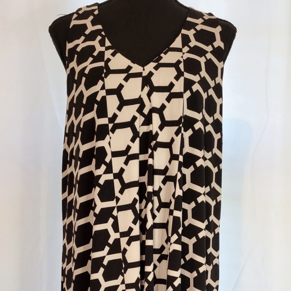 Worthington Geometric Dress with Cutout Back